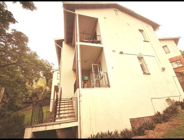 10 BEDROOM HOUSE FOR SALE IN RESERVOIR HILLS